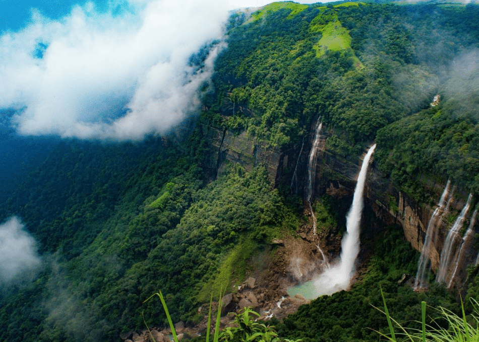 Shillong Cherrapunji Tour Package (6D/5N)